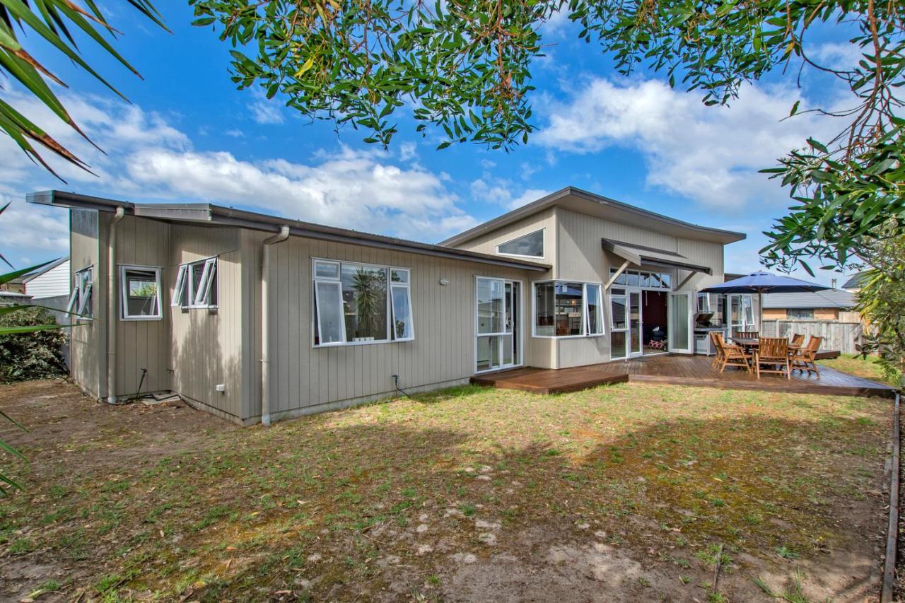 Restful Ruakaka - Ruakaka Holiday Home Luaran gambar